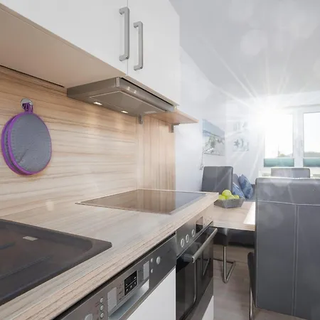 Strandhaus Am Yachthafen 2 Apartman *