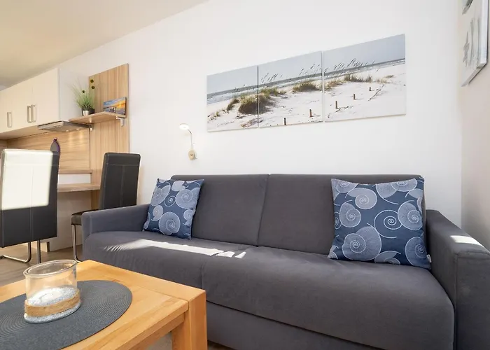 Strandhaus Am Yachthafen 2 *